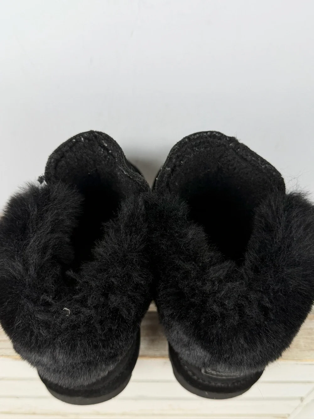 BearPaw suede preowned see